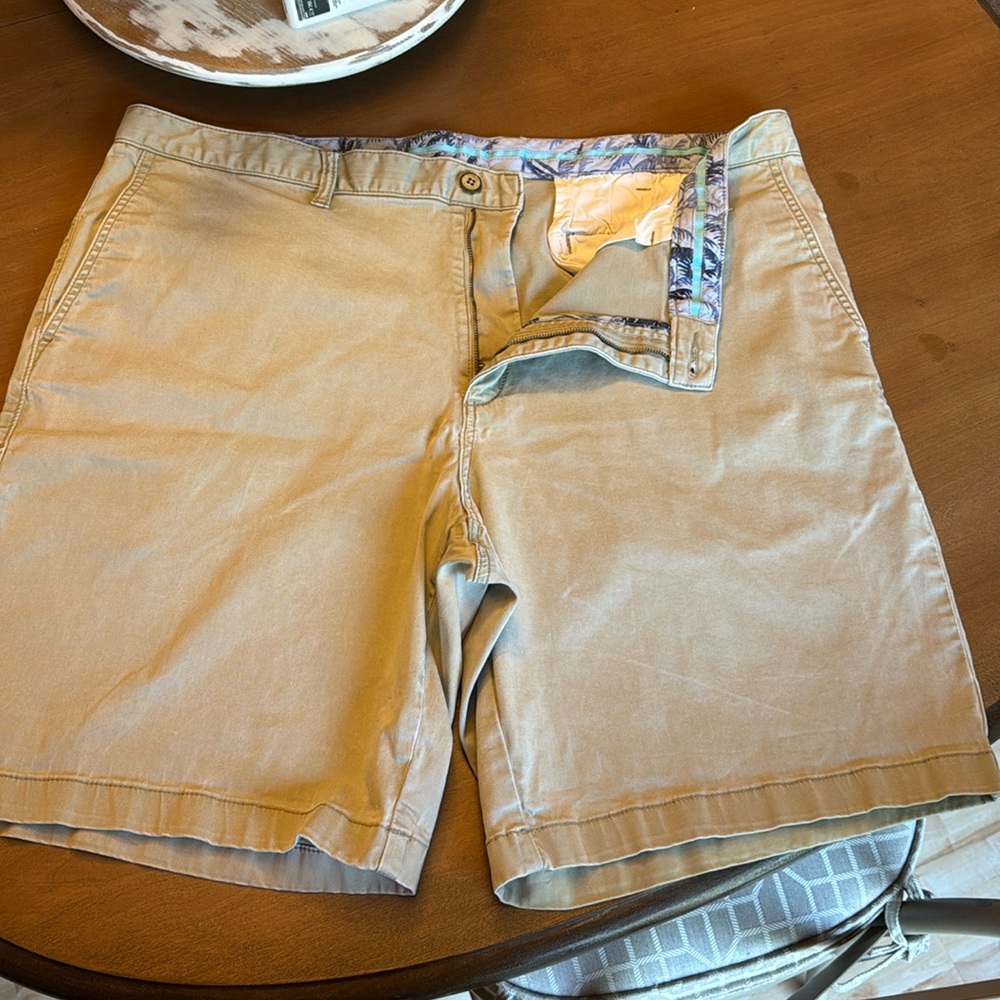 Tommy Bahama men’s shorts